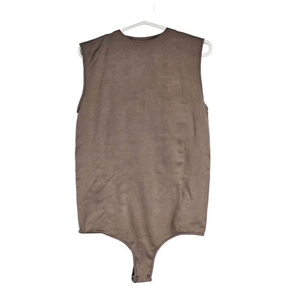 Skims Essential bodysuit Nwot - Picture 1 of 8